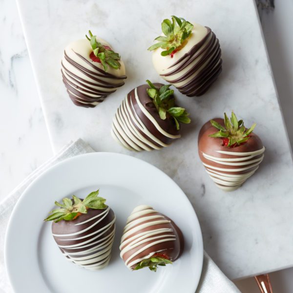 Chocolate Covered Strawberries | Hickory Farms