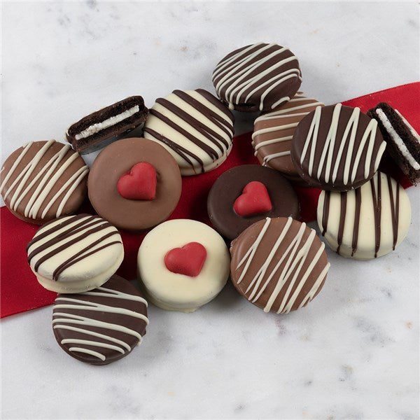 Valentine's Day Oreo Cookies