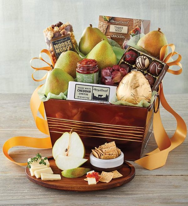 Classsic Favorites Gift Basket, Assorted Foods, Gifts by Harry & David