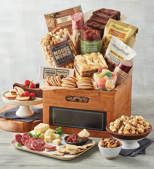 Deluxe Everyday Sharing Gift Basket, Assorted Foods, Gifts by Harry & David