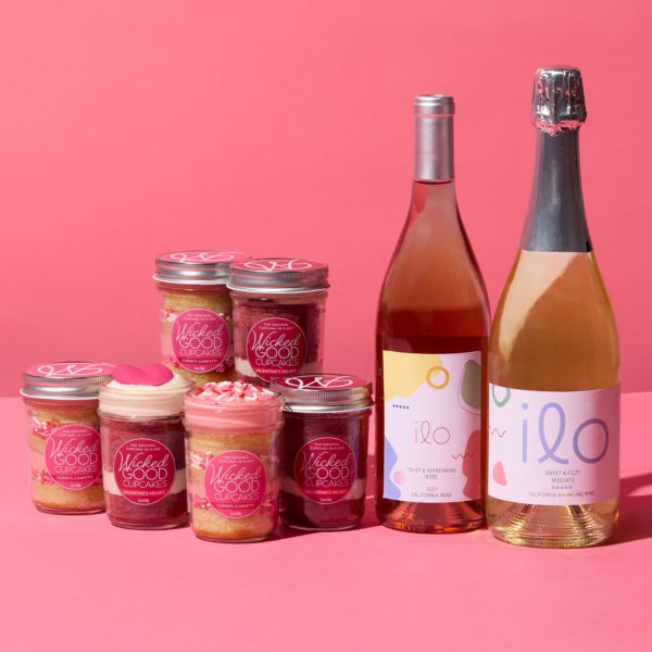 Sweetheart Cupcake 6-Pack & Rosé + Moscato Gift Set | Hickory Farms