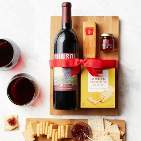 Red Wine & Cheese Gift with Board | Hickory Farms