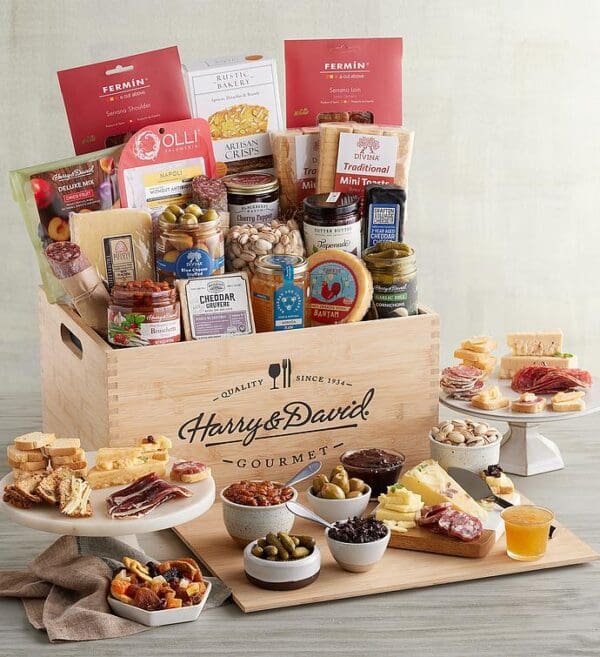 Gourmet Charcuterie And Cheese Entertainer's Crate, Assorted Foods by Harry & David