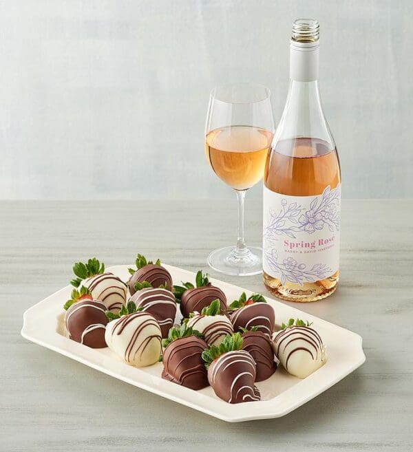Gourmet Drizzled Strawberries With Spring-Label Rosé, Gifts by Harry & David