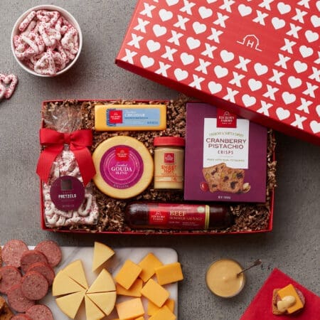Valentine's Day Snacks Gift Box | Hickory Farms
