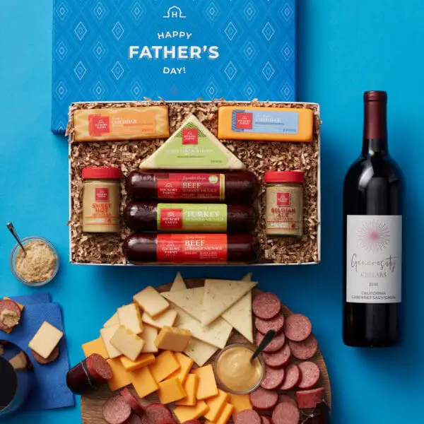 Father'sDayHearty Bites & Cabernet Gift Set | Hickory Farms