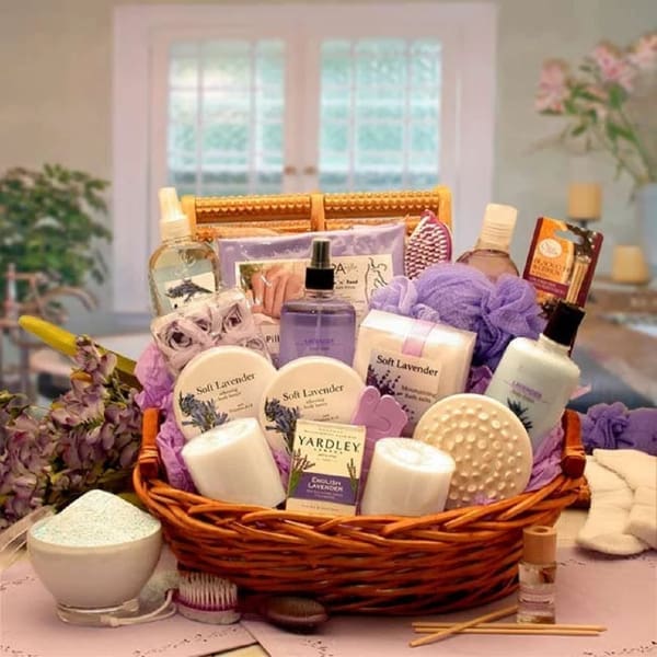 https://kudosz.com/wp-content/uploads/2024/10/Luxurious-Lavender-Spa-Experience-at-Home-Gift-Basket.jpg